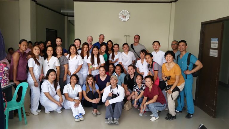 Volunteers Doctors at Phillipines Mission Trip | Dr. Hoang Optometrist Ca